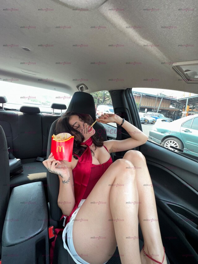 FOTOS DE ISA DURAN, INFLUENCER CALIENTE Y DISPONIBLE PARA CUMPLIR TUS FANTASÍAS