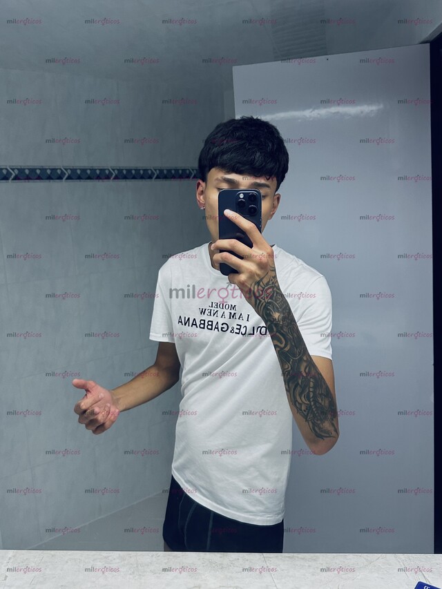 FOTOS DE SOY DIEGO TENGO 18 AÑOS Y LA VERGA VERGA DE 20 CM
