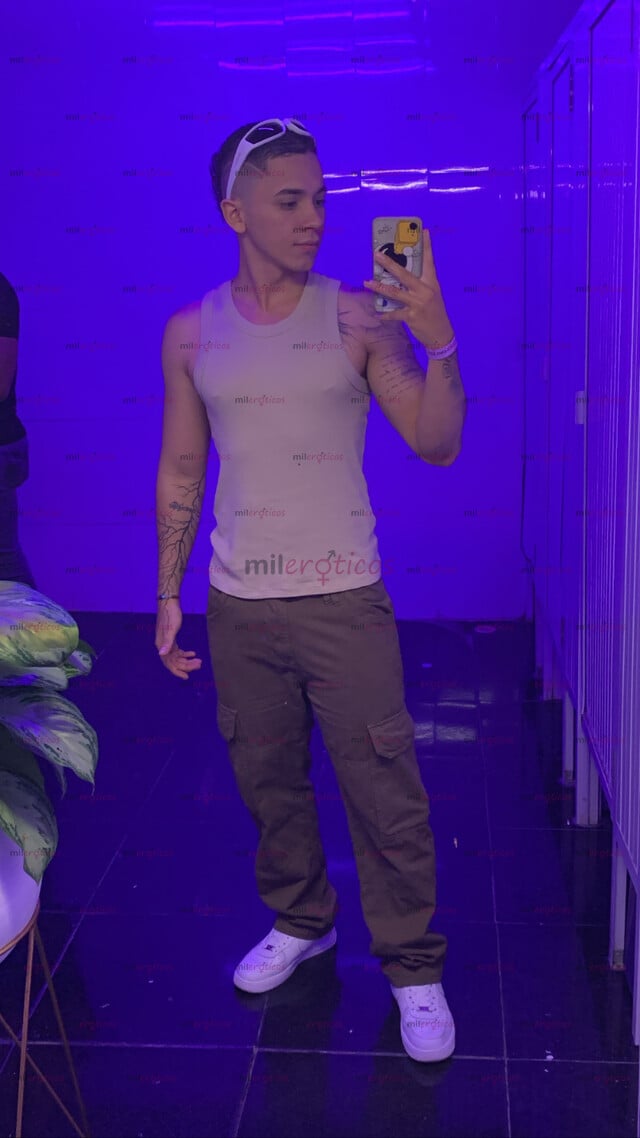 FOTOS DE ANDER DIVERTIDO Y SEDUCTOR, NO TE QUEDES CON LAS GANAS