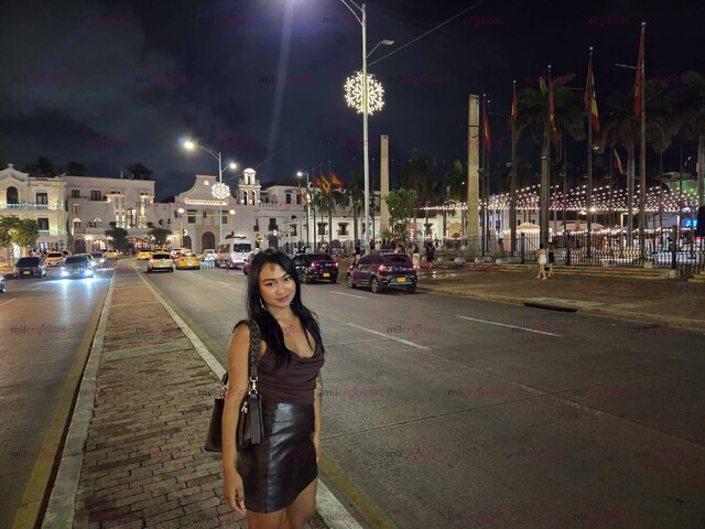 FOTOS DE LIZ SEXI Y LINDA FLACA DISPONIBLE A DOMICILIO