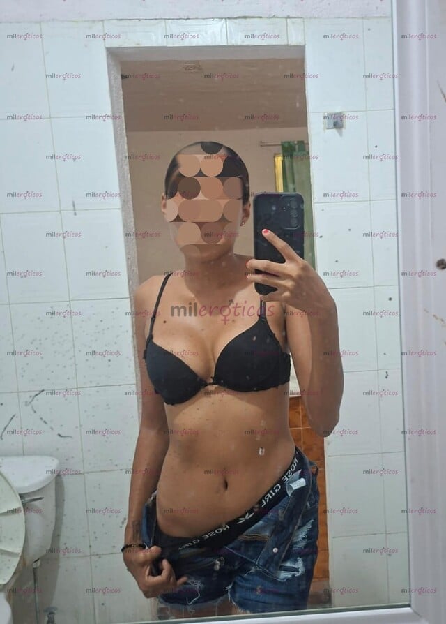 FOTOS DE TENGO GANAS DE COMPLACERTE EN TODO PAPI, ME DEJÓ TOCAR Y BESAR TODITA