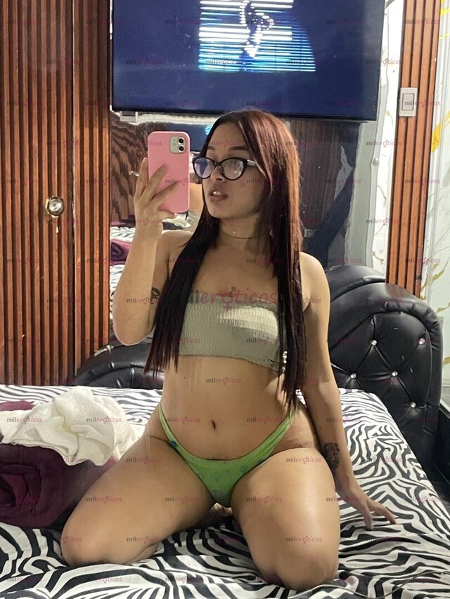 FOTOS DE NUEVA MUJER HERMOSA DESDE 10K, VAGINA APRETADA Y LABIOS RICOS