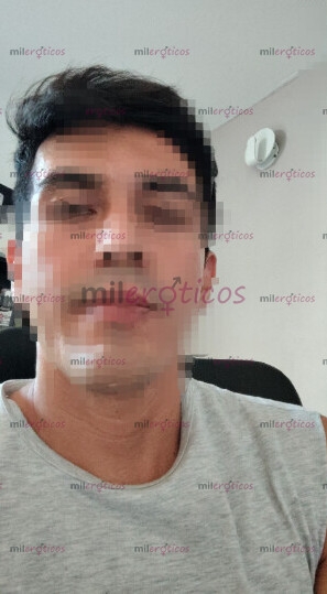 FOTOS DE BUSCANDO HOMBRES HETEROS PARA SACARLES LA LECHE BIEN RICO QUE SEAN DELGADOS
