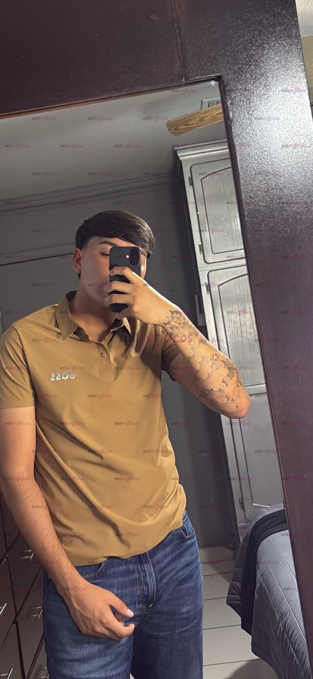 FOTOS DE MACHO DOTADO COMPLACIENTE 20CM , PARA DAMAS Y PAREJAS DE GUSTOS SOLVENTES!