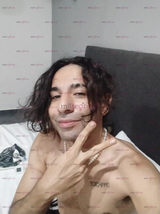 FOTOS DE ENTRON MORBOSO Y BELLAKO 24 7 A TUS ÓRDENES O TU A LAS MÍAS...
