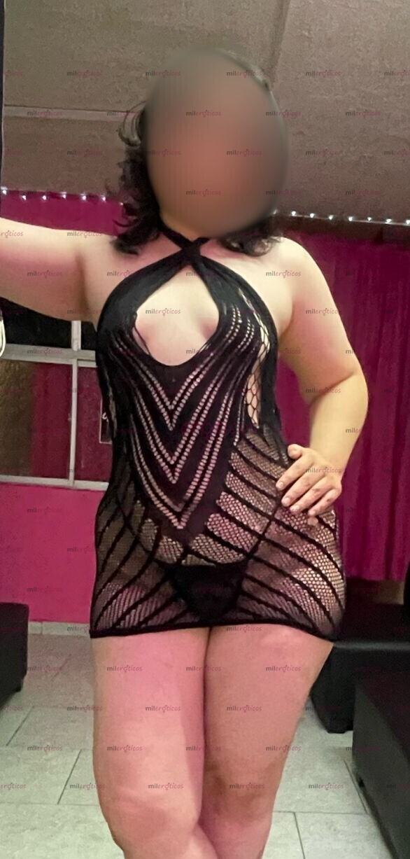 FOTOS DE VICKY BOMBA SEXY SENOS GRANDES PARADITOS UN ALTO VOLTAJE