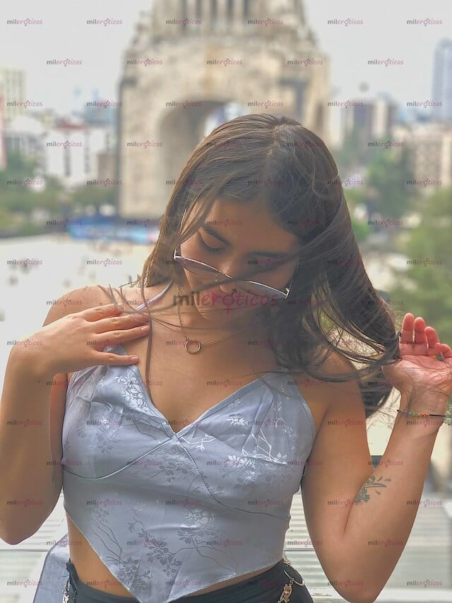FOTOS DE HERMOSA CHICA, PIEL BLANCA PARA ENAMORARTE