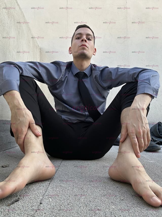 FOTOS DE JOVEN CON 20 CENTÍMETROS DE VERGA LISTO PARA COMPLACERTE
