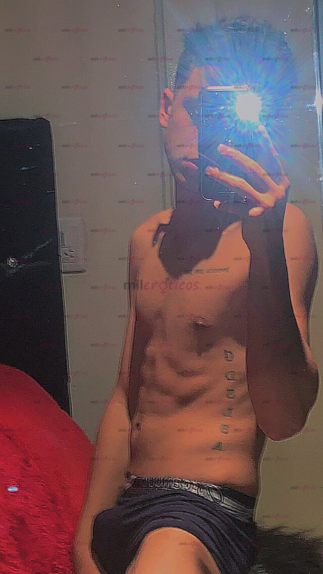 FOTOS DE CHICO JOVEN FLACO, APASIONADO DISPUESTO A TODO