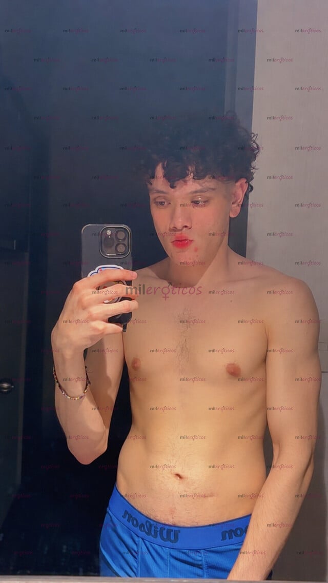 FOTOS DE CHAVO DELGADO DE 22AÑOS OFREZCO MASAJES DESDE RELAJANTES HASTA CON FINAL FELIZ.