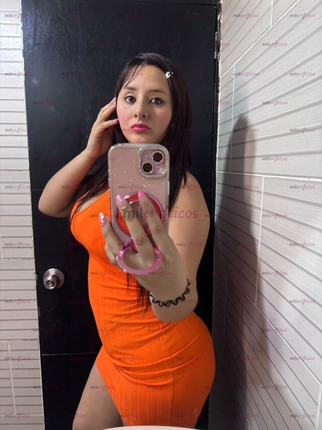 FOTOS DE SOLO PRESTARE SERVICIO VIRTUAL HOLA AMOR ME LLAMO LORENA HERMOSA CURVI
