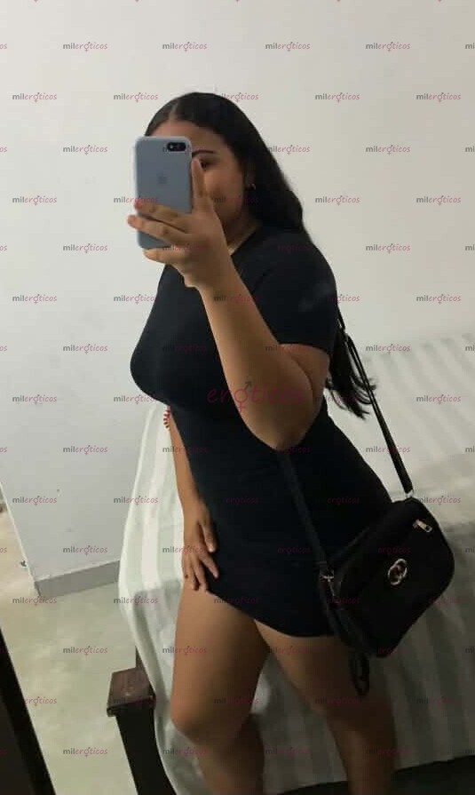 FOTOS DE ME VENGO A CHORROS DELICIOSO VEN Y TE SACO LA LECHE PAPASITO RICO ESTOY DISPONIB
