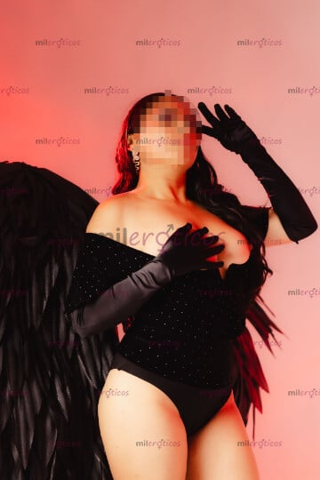 FOTOS DE NALGONA DESCOMPLICADA JUGUETONA! CON LUGAR!
