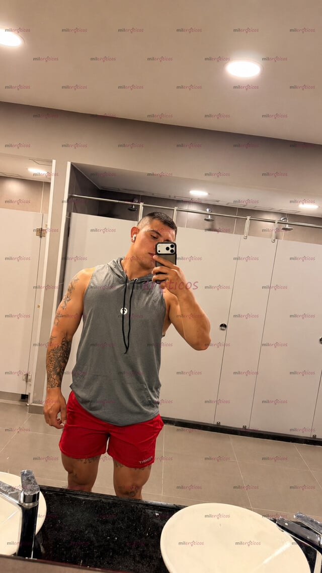 FOTOS DE HETERO GIGOLOO... MASAJES SEXX..CONTENIDO...