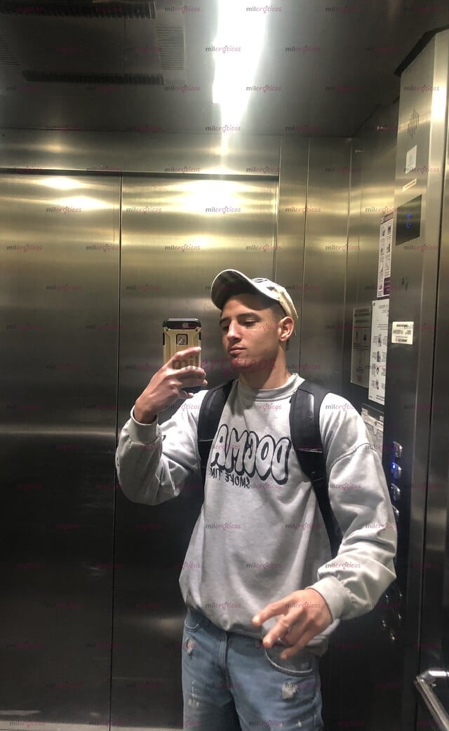 FOTOS DE DAVID PPOLO DOTADO ATLÉTICO VERGON FOLLÓN, LECHERO, MASAJES Y MÁS