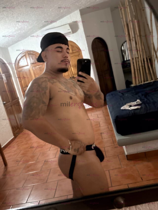 FOTOS DE BRANDON CHACAL COMPLACIENTE CUMPLO TODAS TUS FANTASÍAS SOLO MÁNDAME WHATS