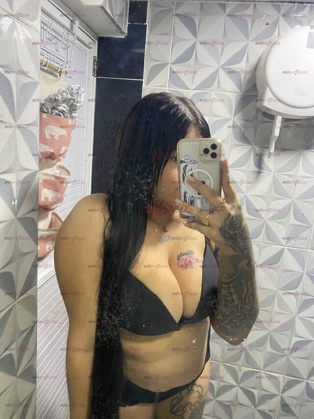 FOTOS DE HOLA MIS AMORES MUCHO GUSTO MI NOMBRE ES CAROLINA ANDREA , SOY UNA JOVEN DE 19 A