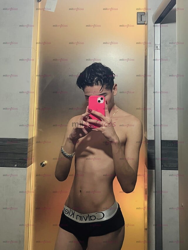FOTOS DE CARLO NUEVO Y CALIENTE EN ACAPULCO POCOS DÍAS