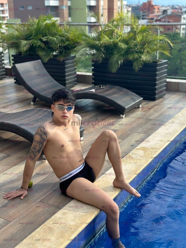FOTOS DE POLLO FULL CALIENTE Y ATENTO, COMPLACIENTE Y MASCULINO
