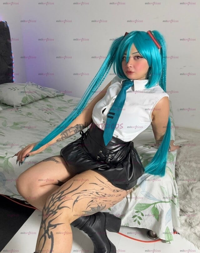 FOTOS DE MIKU CUMPLIENDO TU FANTASIA DE COGERTE A UNA MONA CHINA