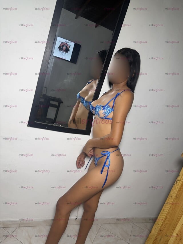 FOTOS DE SABRINA NUEVAMENTE AQUÍ EN MEDELLÍN EN LAURELES ESCRÍBEME AMOR