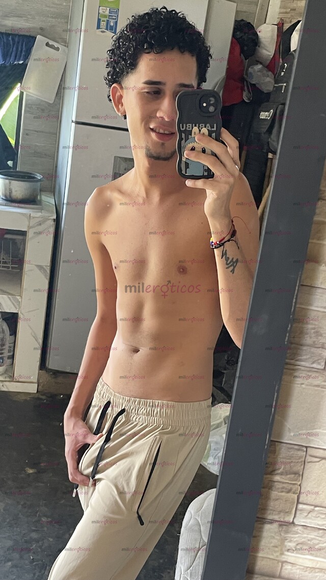 FOTOS DE FLACO REVERGON 23 AÑOS EN TU CUIDAD MORBOSO PARTE CULOS!!!