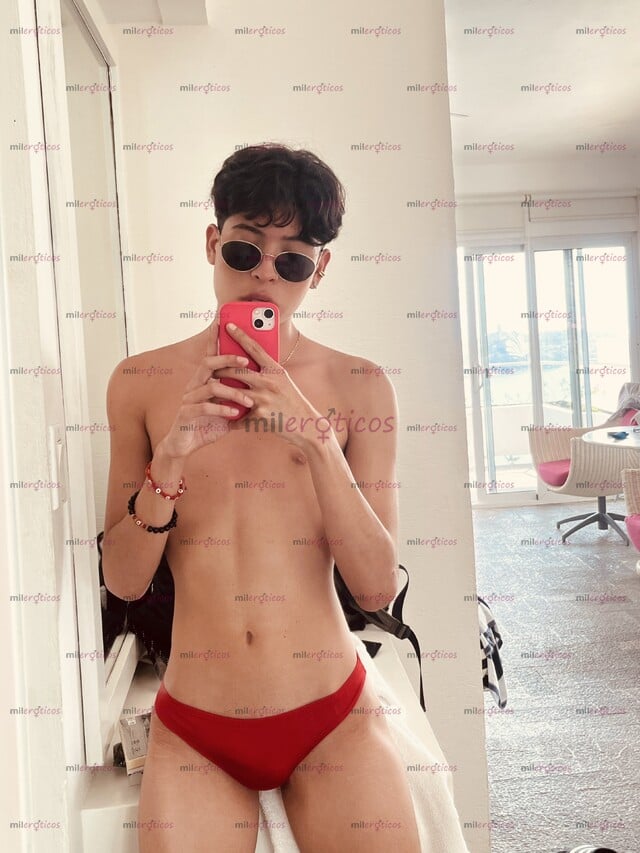 FOTOS DE TWINK DE 20 AÑOS NUEVO Y COMPLACIENTE, DE VUELTA EN LA CIUDAD