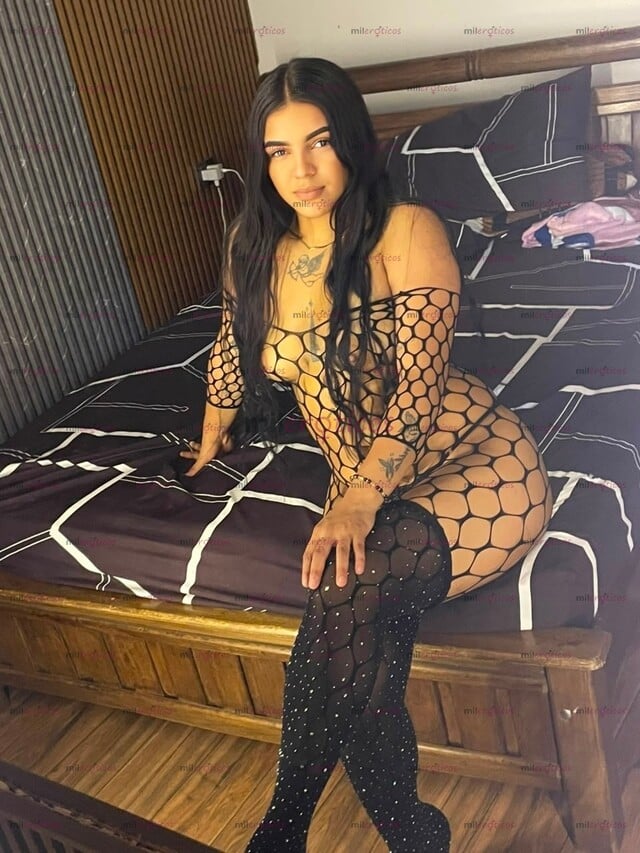 FOTOS DE ÚLTIMO DÍA EN BARRANQUILLA, LINDA Y PROFUNDA PELINEGRA CON GANAS DE TU LECHE