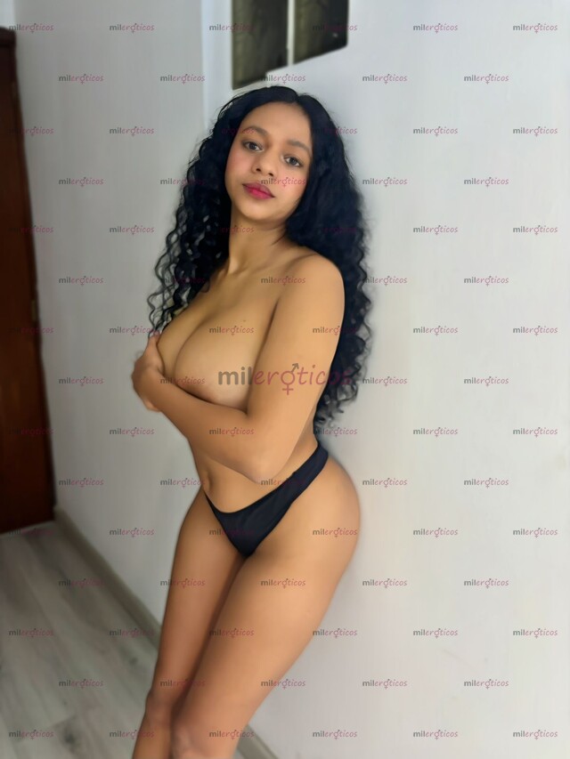 FOTOS DE MIA HERMOSA JOVENCITA FLAQUITA VIP COMPLACIENTE Y ENTREGADA ESPERANDOTE
