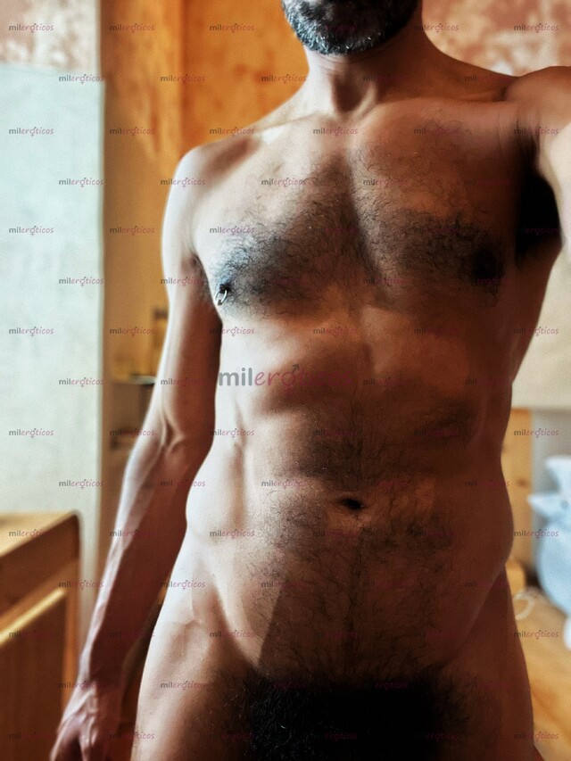 FOTOS DE MACHO NORTEÑO CON VERGA GRUESA PELUDA Y MORENA, RICO CULO PELUDO