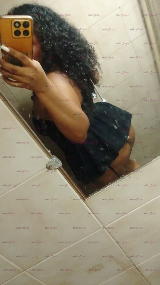 FOTOS DE MORENAZA ARDIENTE CALIENTE DISPUESTA TODO Y UN POCO MÁS