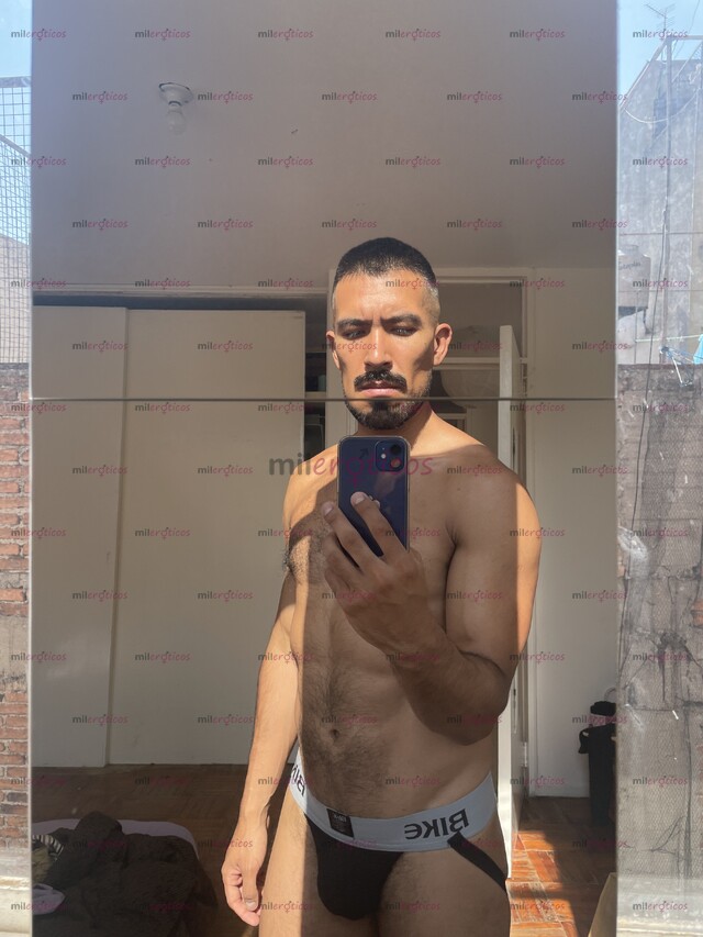 FOTOS DE MACHO NORTEÑO CON VERGA GRUESA PELUDA Y MORENA, RICO CULO PELUDO