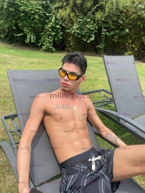 FOTOS DE COLOMBIANO XXL PREÑADOR LECHERO 23CM DOMINANTE COMPLACIENTE MUY CACHONDO