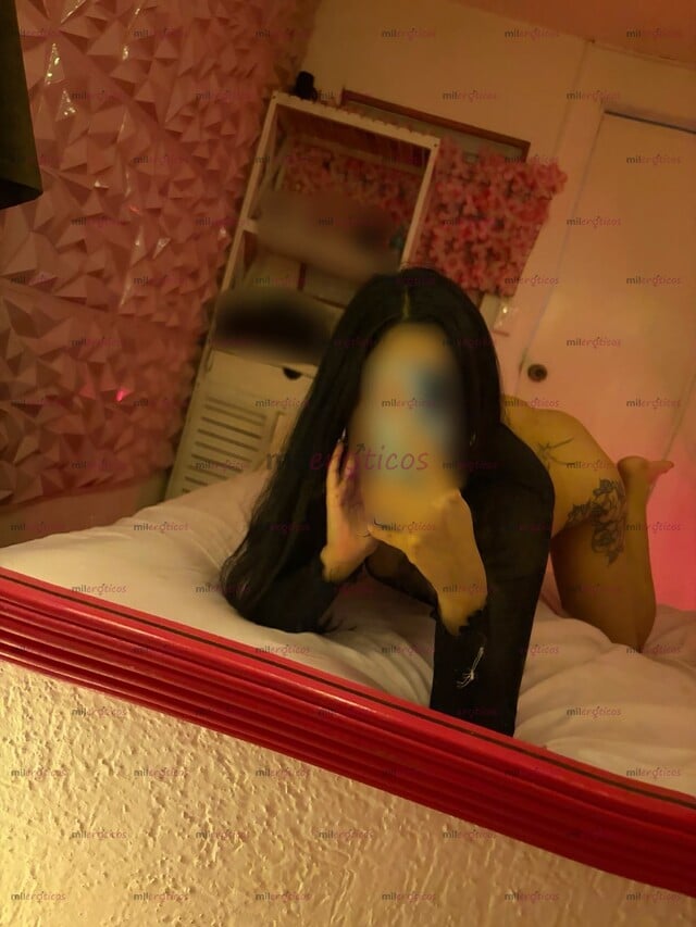 FOTOS DE DELGADITA, BONITA Y CON UNAS TETAS Y PUCHITA ROSADITA !