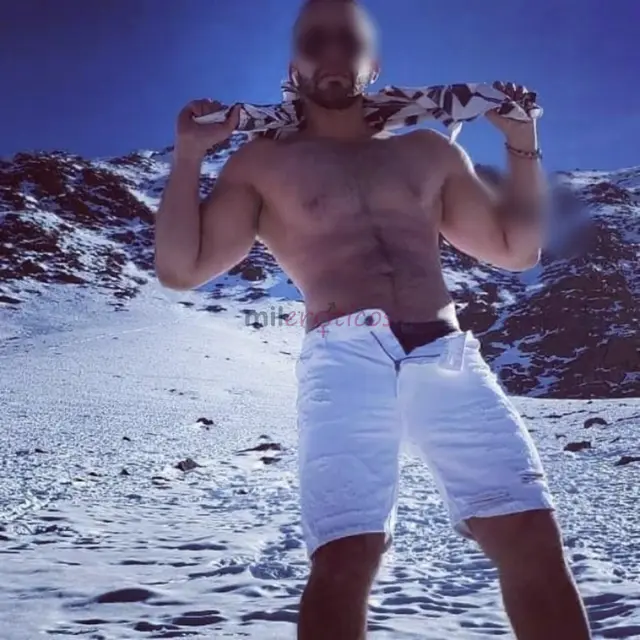 Manuel un chico muy amable carinoso cumplo toda tu fantasia sexual activo y versatil 19 cm de vergamuy higienico en todo siempre con proteccion un ric...