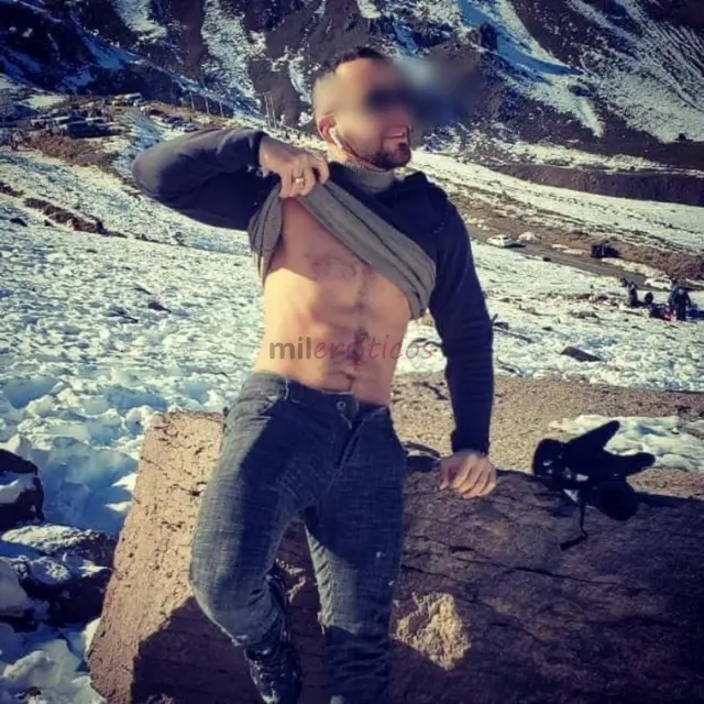 Manuel un chico muy amable carinoso cumplo toda tu fantasia sexual activo y versatil 19 cm de vergamuy higienico en todo siempre con proteccion un ric...