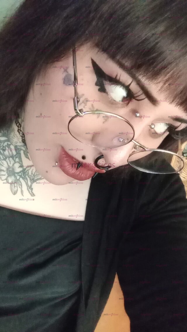 FOTOS DE CHICA TRANS ALTERNATIVA CURVY EN CDMX !!!