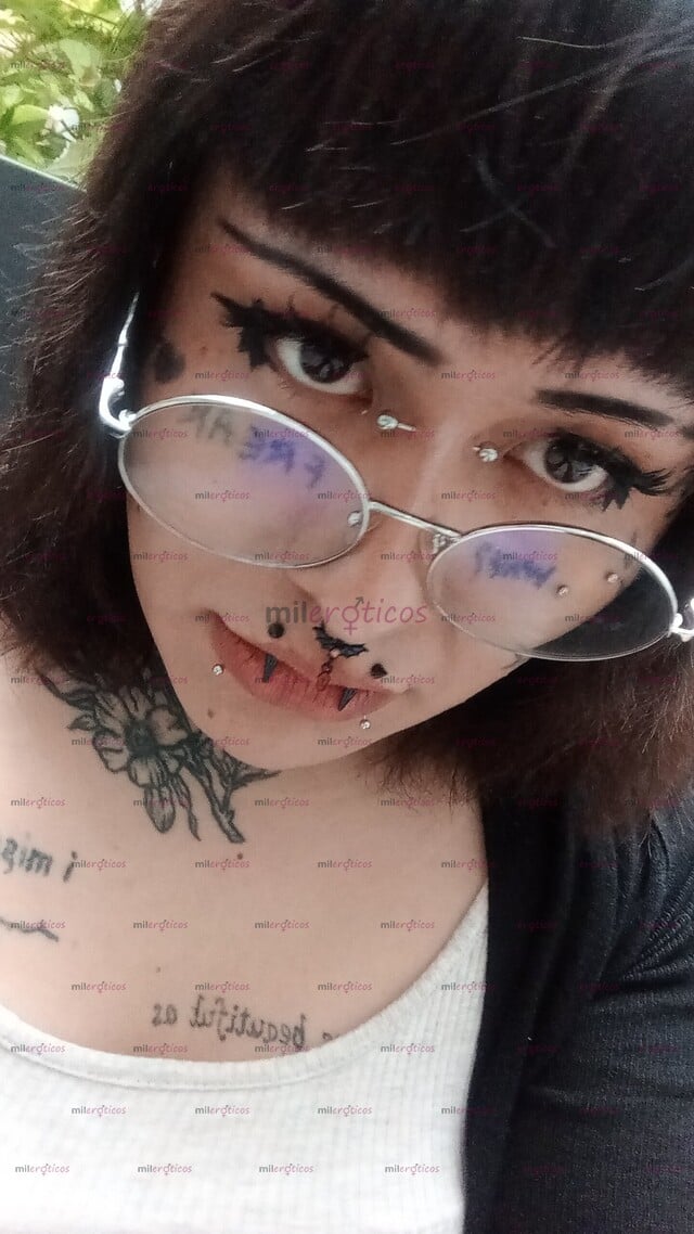 FOTOS DE CHICA TRANS ALTERNATIVA CURVY EN CDMX !!!