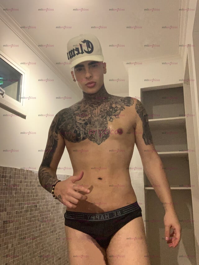 FOTOS DE POLLO SERIO RESERVADO Y TATUADO LISTO PARA COMPLACERTE