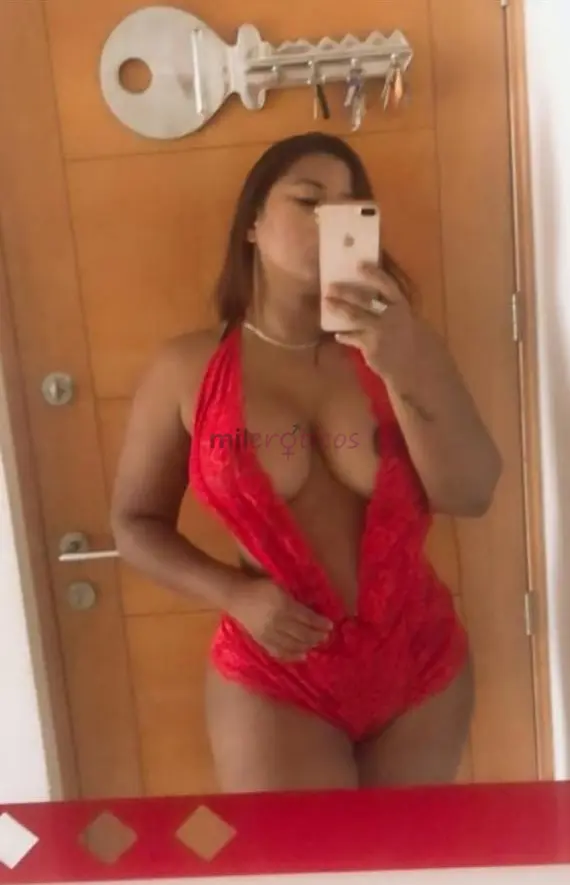Hola papi soy una hermosa morena recien llegada a la ciudad soy complaciente relajada disfruto el sexo te espero en mi cama bien caliente y ardiente m...