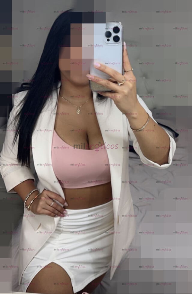 FOTOS DE HERMOSA Y COMPLACIENTE MASAJISTA LISTA PARA CONSENTIRTE