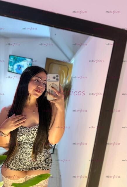 FOTOS DE ADRIANA RECIÉN LLEGADA A LA CIUDAD CARGADA DE SEXO, MAMADORA,JUGUETONA,DOMICILIO