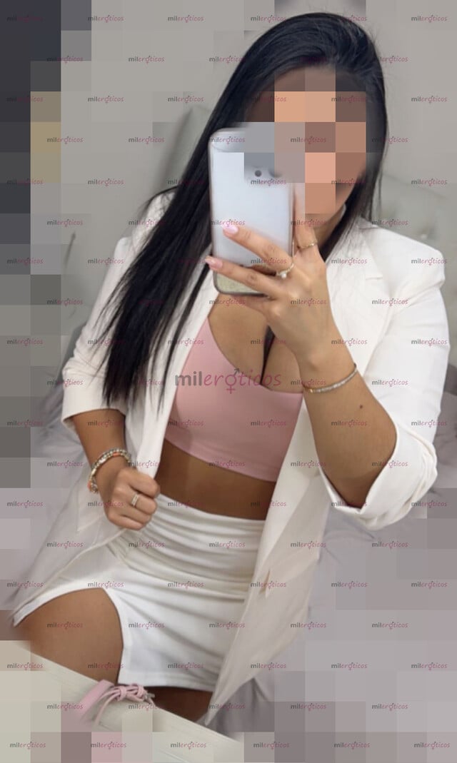 FOTOS DE HERMOSA Y COMPLACIENTE MASAJISTA LISTA PARA CONSENTIRTE