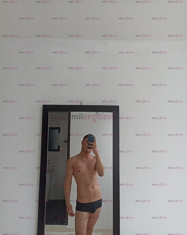 FOTOS DE JOVEN ARDIENTE DISPUESTO A CUMPLIR TODAS TUS FANTASIAS...