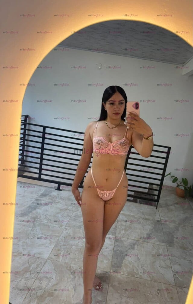 FOTOS DE ESTEFANY BLANQUITA PELI NEGRA ELEGANTE ESCORT
