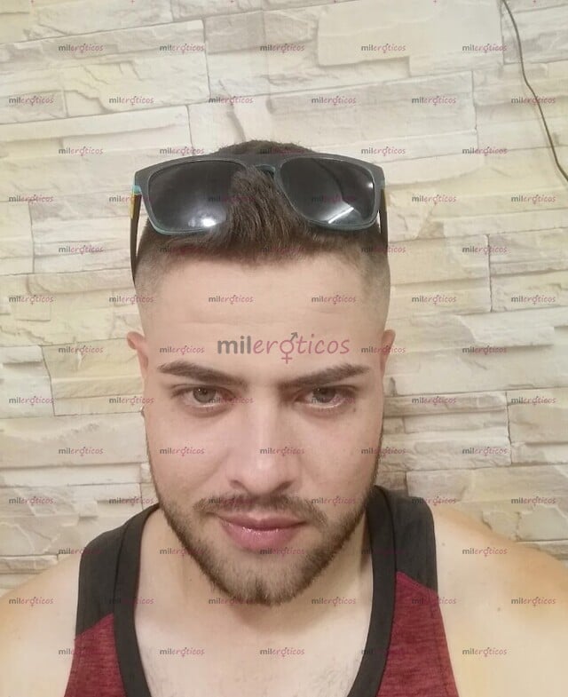 FOTOS DE VERGON 23CM REALES GRANDE PAISA UNIVERSITARIO Y GRUESO MACHO SERIO