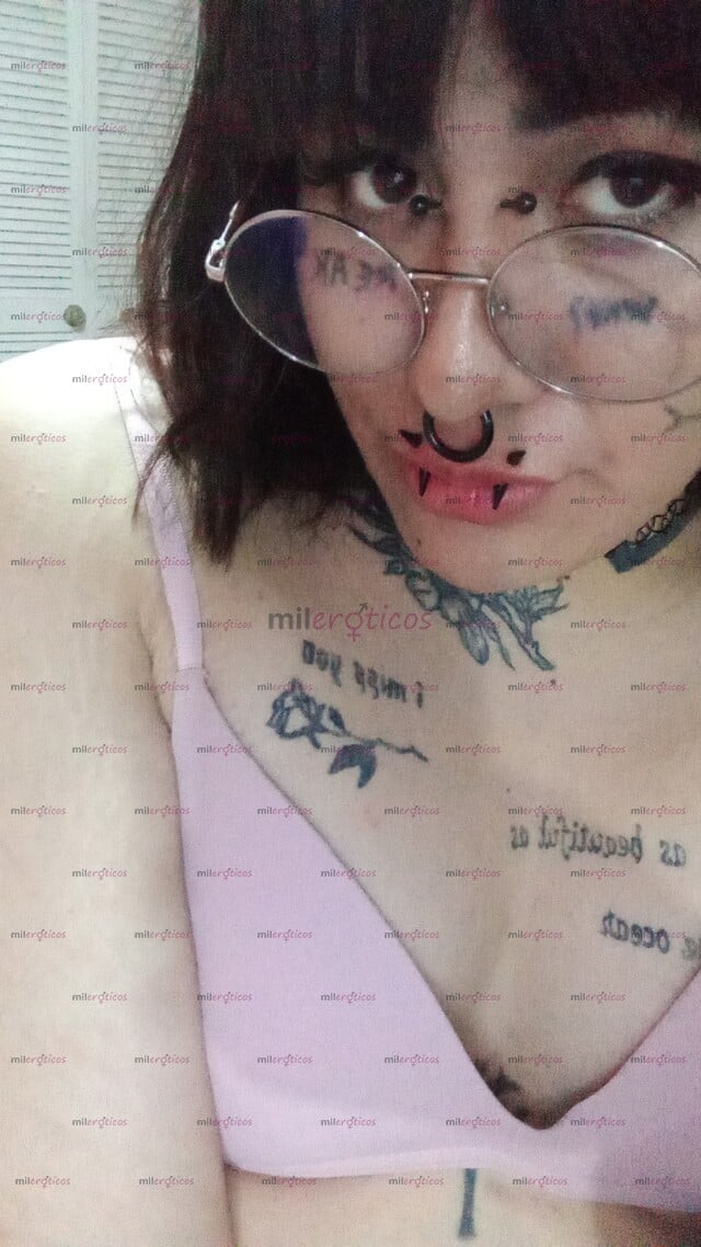 FOTOS DE CHICA TRANS ALTERNATIVA CURVY EN CDMX !!!
