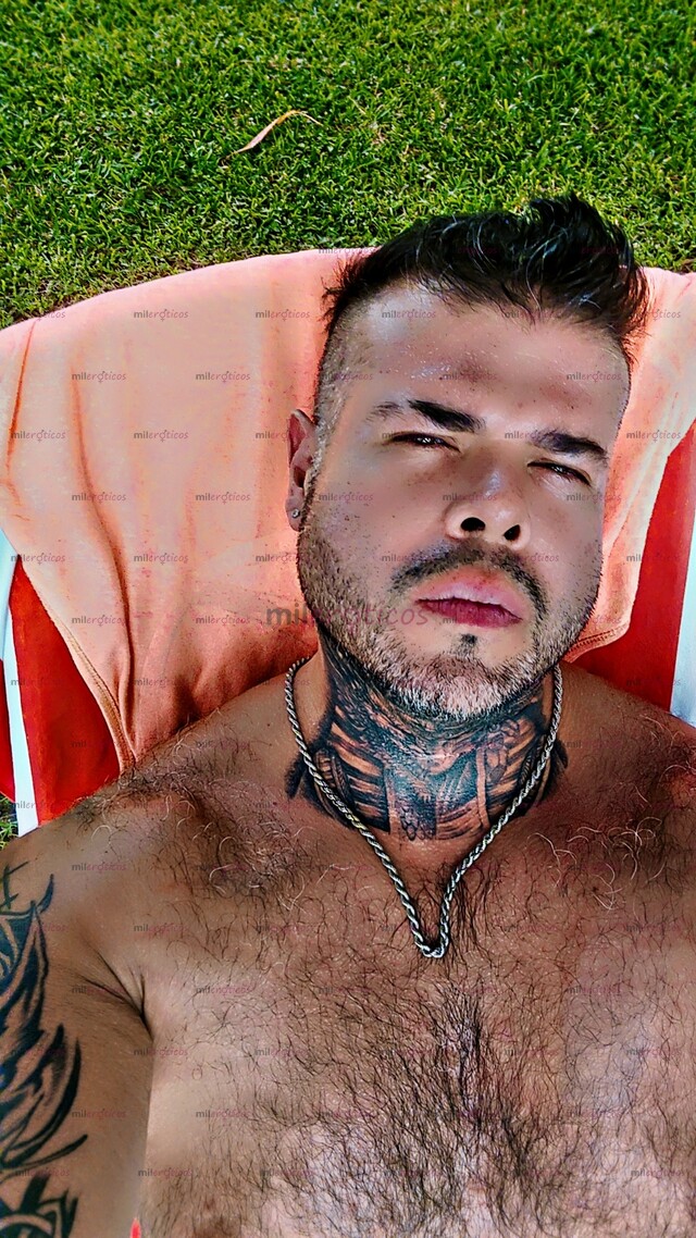 FOTOS DE MASCULINE PRESENCE, DISCRETION FOR SELECTIVE AND MASSAGES