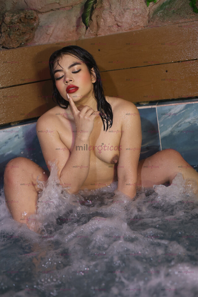 FOTOS DE ANTONELLA LA MÁS LINDA Y SEXY DE CUCA ESTRECHITA