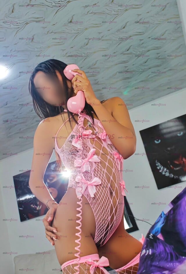 FOTOS DE LINDA MORENA DE 18 AÑOS , FLACA ARRECHITA , EXCELENTE SERVICIO